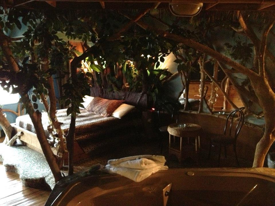 Feather Nest Inn (Adults Only) Cherry Hill Room photo